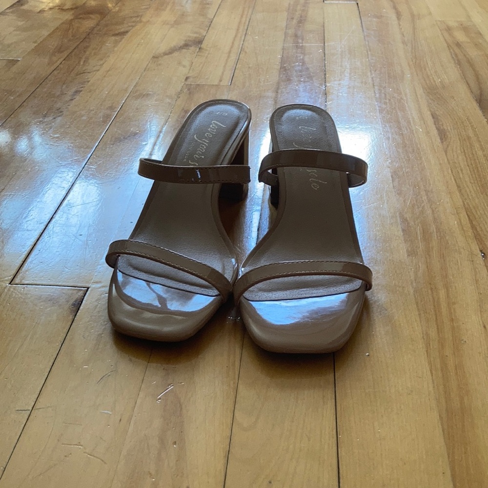 ASOS Sandals (brand: New Look)